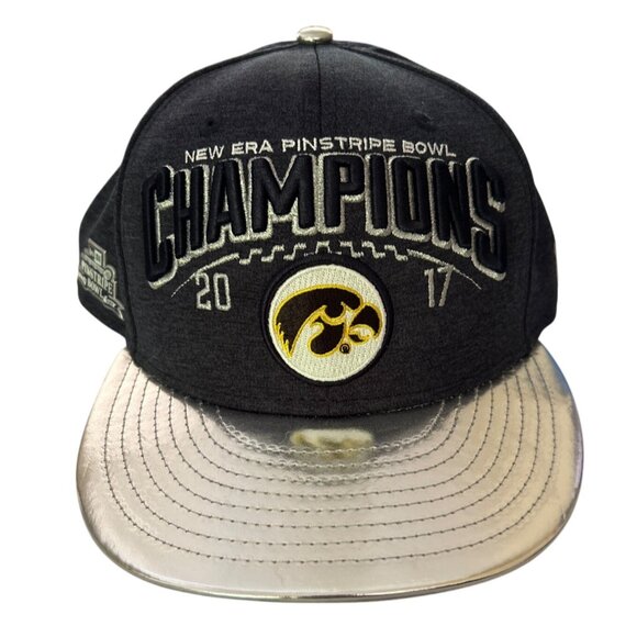 New Era Other - New Era Pinstripe Bowl Gray & Silver Champions 2017 Commemorative Fitted Cap